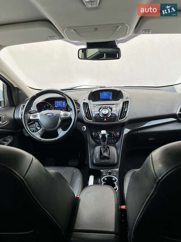 Позашляховик / Кросовер Ford Kuga 2013 в Луцьку