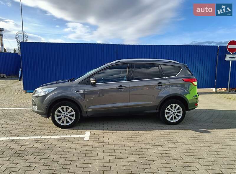 Внедорожник / Кроссовер Ford Kuga 2016 в Калуше