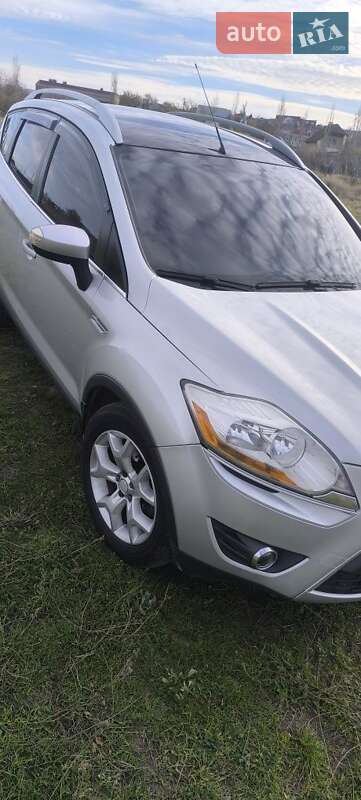 Позашляховик / Кросовер Ford Kuga 2010 в Миколаєві