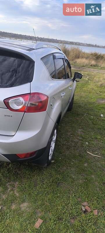 Позашляховик / Кросовер Ford Kuga 2010 в Миколаєві
