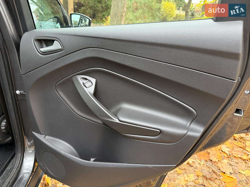 Внедорожник / Кроссовер Ford Kuga 2019 в Киеве фото 18 Внедорожник / Кроссовер Ford Kuga 2019 в Киеве