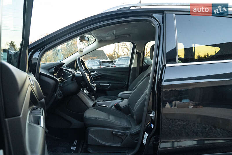 Внедорожник / Кроссовер Ford Kuga 2015 в Черновцах фото 13 Внедорожник / Кроссовер Ford Kuga 2015 в Черновцах