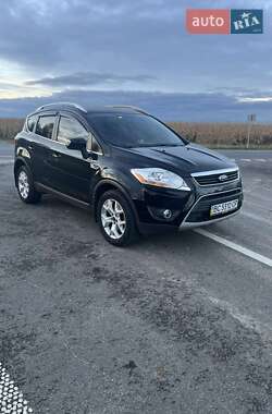 Внедорожник / Кроссовер Ford Kuga 2012 в Городке