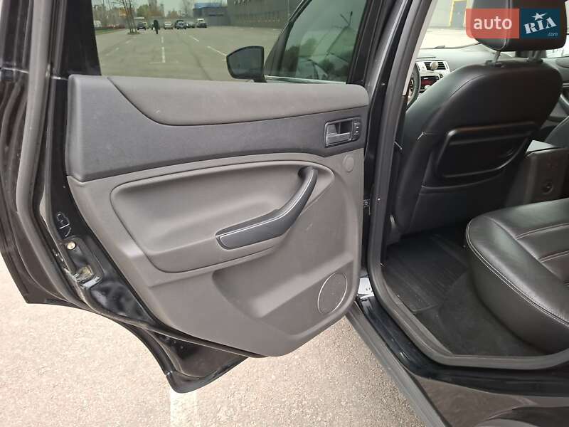 Позашляховик / Кросовер Ford Kuga 2011 в Києві фото 35 Позашляховик / Кросовер Ford Kuga 2011 в Києві