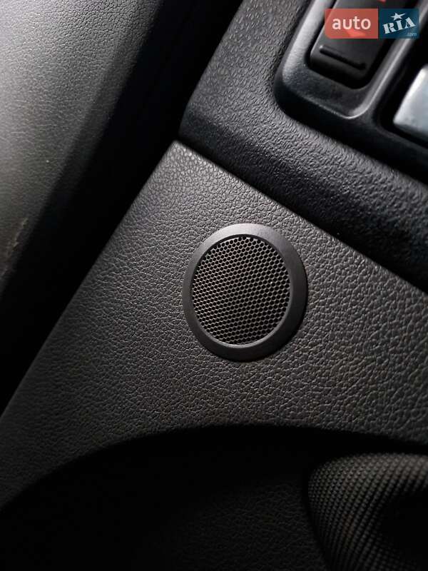 Позашляховик / Кросовер Ford Kuga 2011 в Києві фото 72 Позашляховик / Кросовер Ford Kuga 2011 в Києві