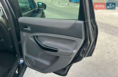 Позашляховик / Кросовер Ford Kuga 2012 в Львові