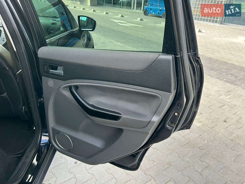 Позашляховик / Кросовер Ford Kuga 2012 в Львові фото 21 Позашляховик / Кросовер Ford Kuga 2012 в Львові