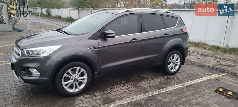 Позашляховик / Кросовер Ford Kuga 2019 в Києві фото 5 Позашляховик / Кросовер Ford Kuga 2019 в Києві