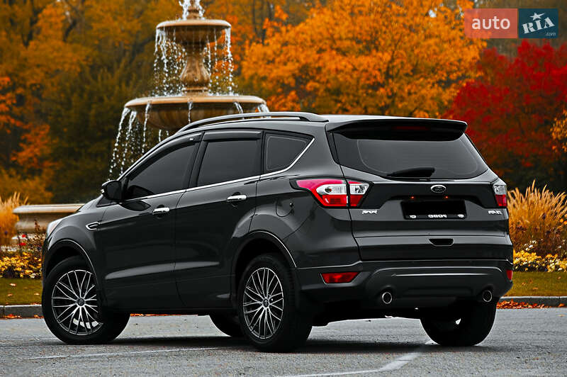 Позашляховик / Кросовер Ford Kuga 2018 в Дніпрі