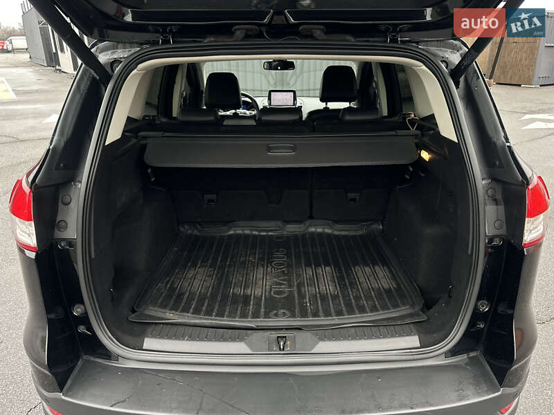 Позашляховик / Кросовер Ford Kuga 2013 в Києві