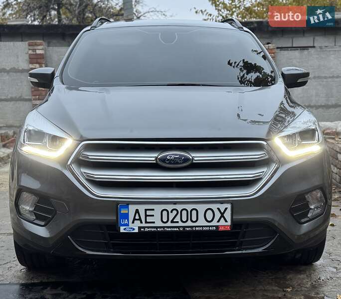 Внедорожник / Кроссовер Ford Kuga 2019 в Днепре