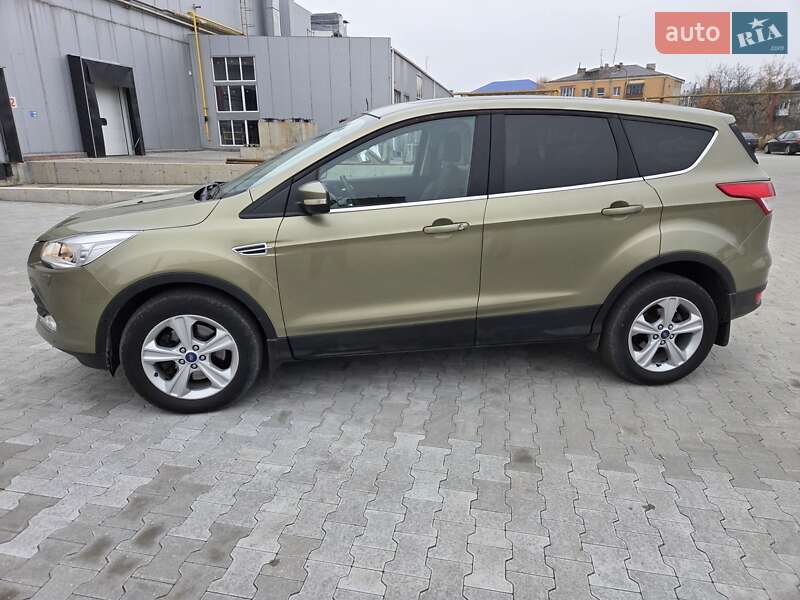 Внедорожник / Кроссовер Ford Kuga 2013 в Луцке