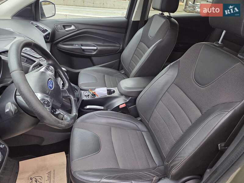 Внедорожник / Кроссовер Ford Kuga 2013 в Луцке