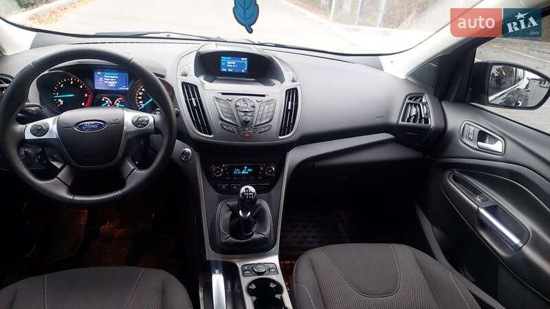 Позашляховик / Кросовер Ford Kuga 2016 в Вінниці фото 41 Позашляховик / Кросовер Ford Kuga 2016 в Вінниці