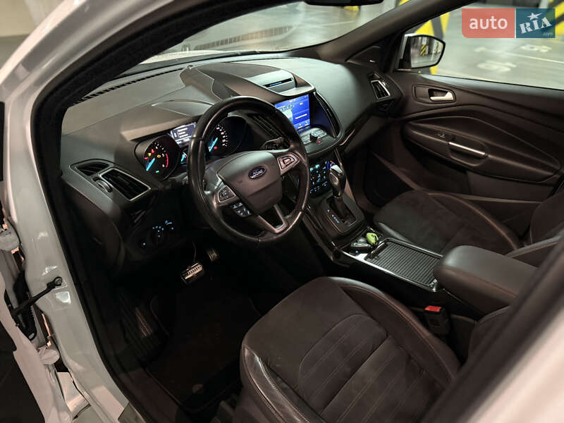 Позашляховик / Кросовер Ford Kuga 2018 в Дніпрі фото 9 Позашляховик / Кросовер Ford Kuga 2018 в Дніпрі