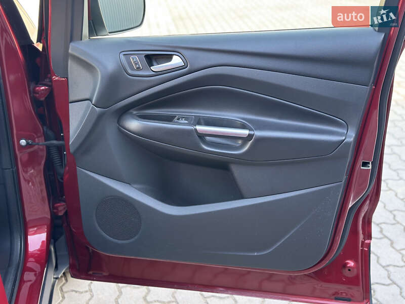 Внедорожник / Кроссовер Ford Kuga 2015 в Львове фото 54 Внедорожник / Кроссовер Ford Kuga 2015 в Львове