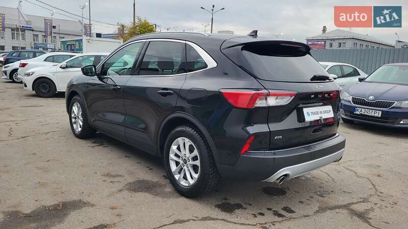 Внедорожник / Кроссовер Ford Kuga 2020 в Киеве