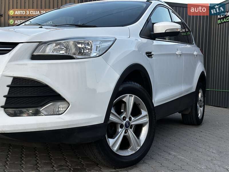 Внедорожник / Кроссовер Ford Kuga 2014 в Львове
