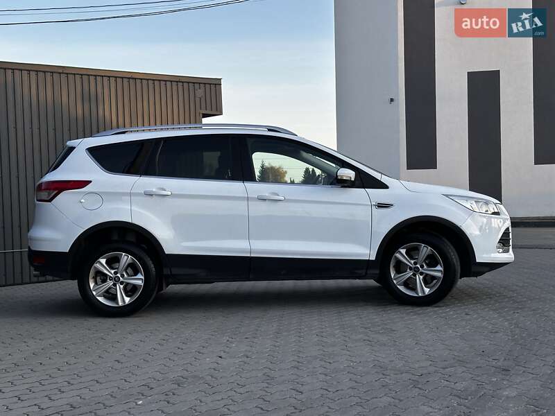 Внедорожник / Кроссовер Ford Kuga 2014 в Львове