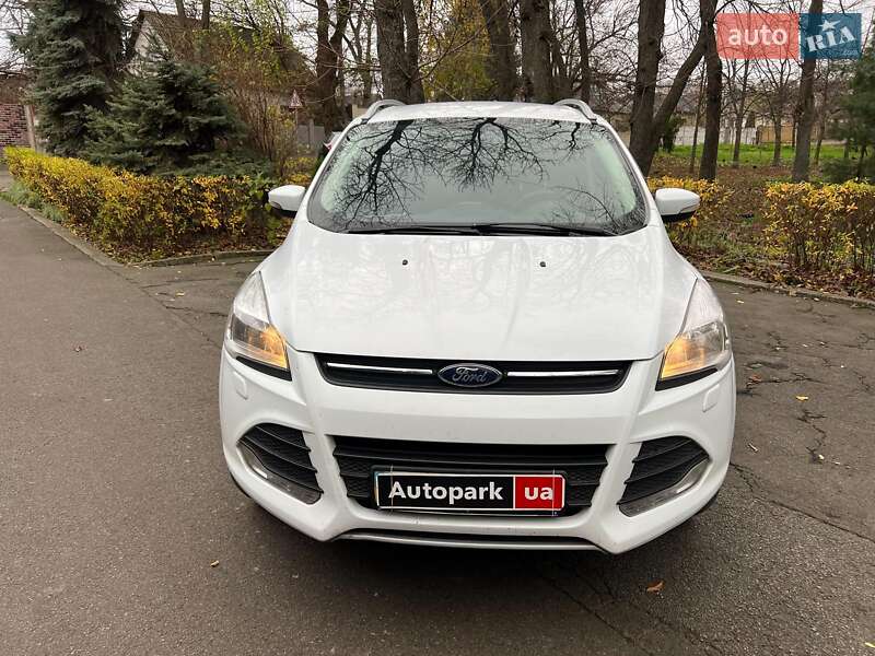 Внедорожник / Кроссовер Ford Kuga 2015 в Киеве фото 2 Внедорожник / Кроссовер Ford Kuga 2015 в Киеве
