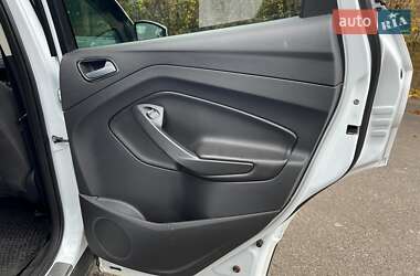 Внедорожник / Кроссовер Ford Kuga 2015 в Киеве