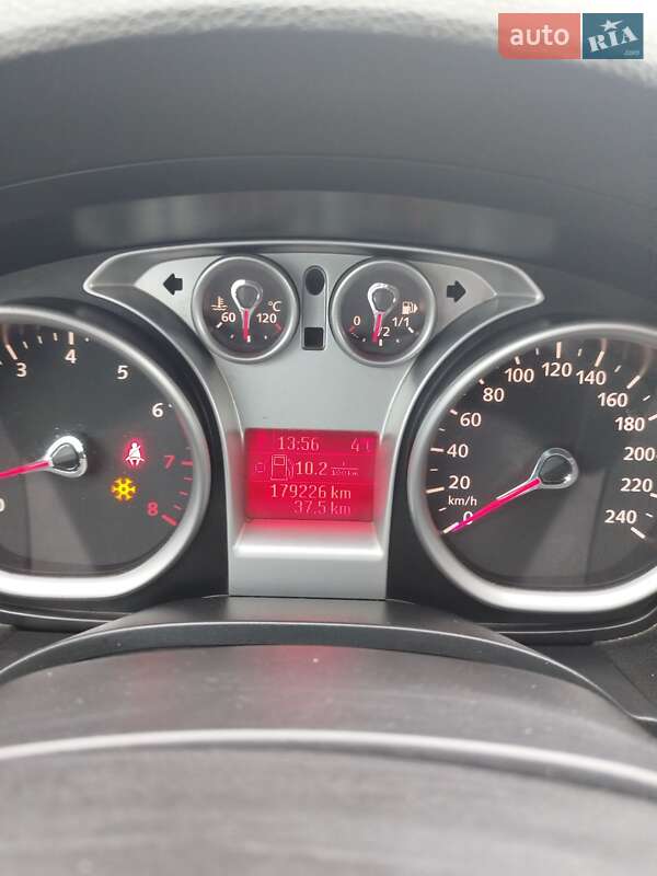 Позашляховик / Кросовер Ford Kuga 2010 в Києві фото 11 Позашляховик / Кросовер Ford Kuga 2010 в Києві