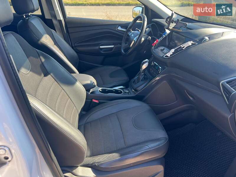 Внедорожник / Кроссовер Ford Kuga 2013 в Киеве