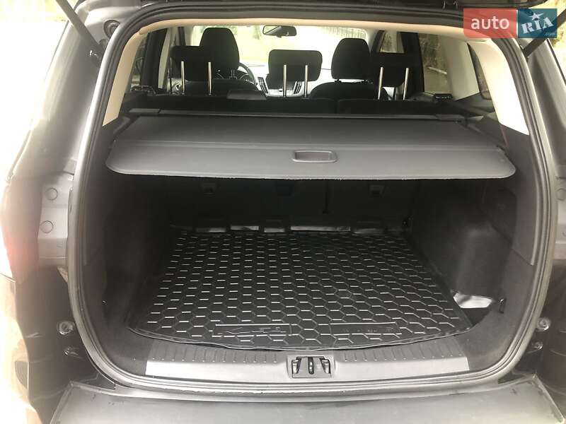 Позашляховик / Кросовер Ford Kuga 2017 в Ніжині