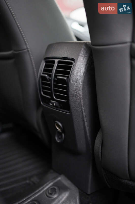 Позашляховик / Кросовер Ford Kuga 2019 в Києві