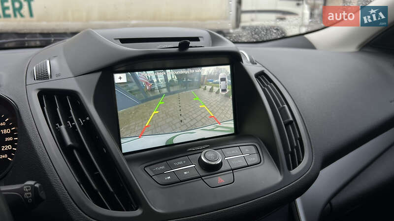 Внедорожник / Кроссовер Ford Kuga 2017 в Львове