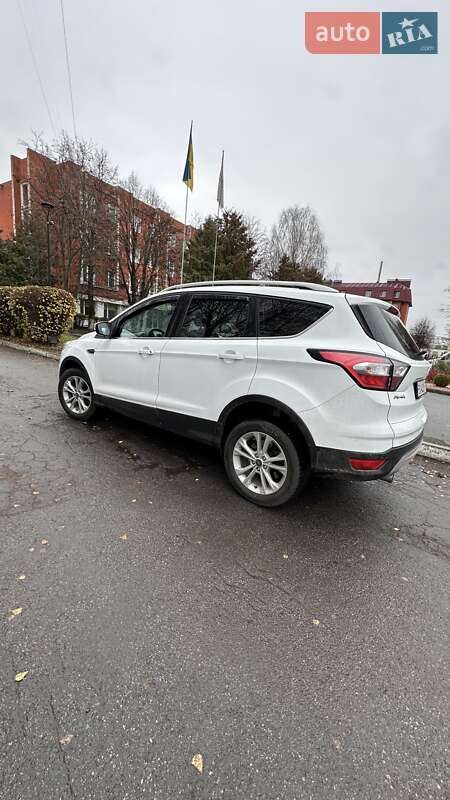 Позашляховик / Кросовер Ford Kuga 2019 в Хмельницькому