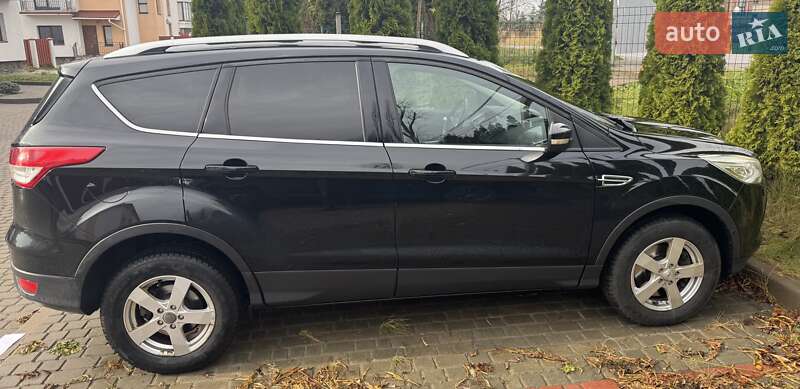 Внедорожник / Кроссовер Ford Kuga 2015 в Львове