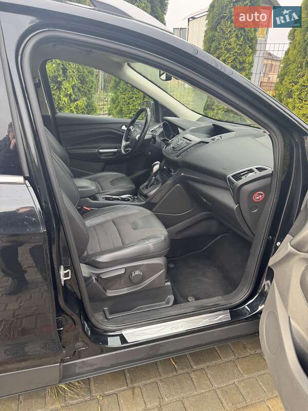 Внедорожник / Кроссовер Ford Kuga 2015 в Львове