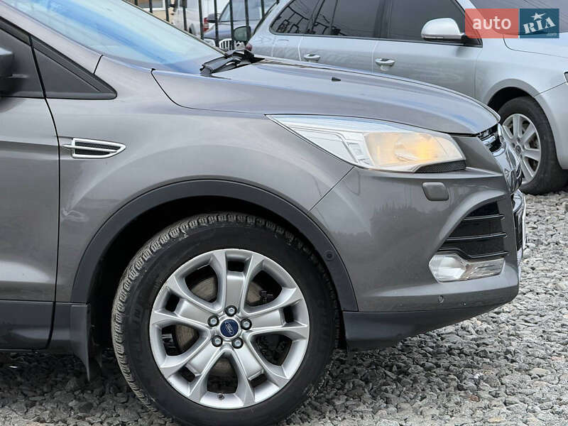 Позашляховик / Кросовер Ford Kuga 2013 в Стрию