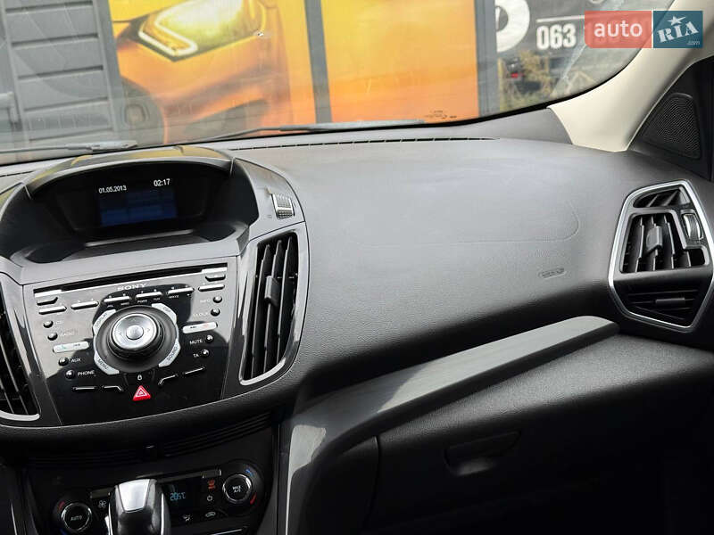 Позашляховик / Кросовер Ford Kuga 2013 в Стрию