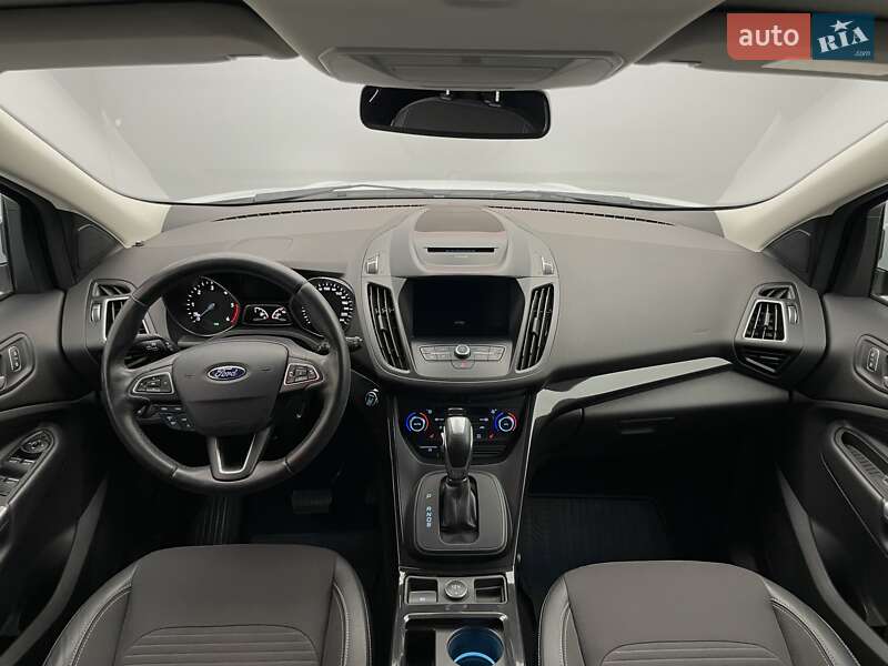 Внедорожник / Кроссовер Ford Kuga 2019 в Киеве