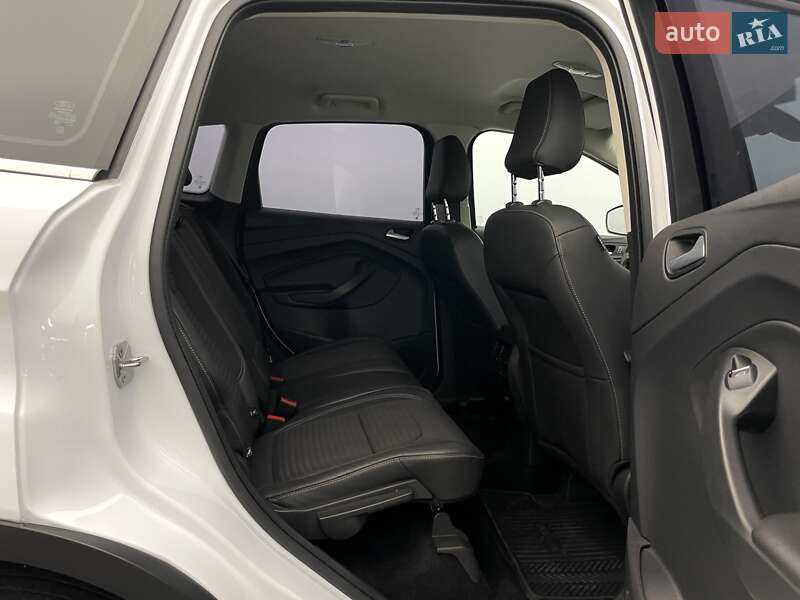 Внедорожник / Кроссовер Ford Kuga 2019 в Киеве