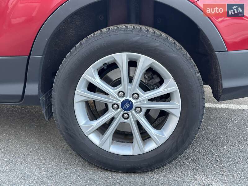 Внедорожник / Кроссовер Ford Kuga 2019 в Киеве фото 15 Внедорожник / Кроссовер Ford Kuga 2019 в Киеве