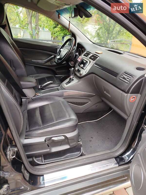 Позашляховик / Кросовер Ford Kuga 2011 в Рівному