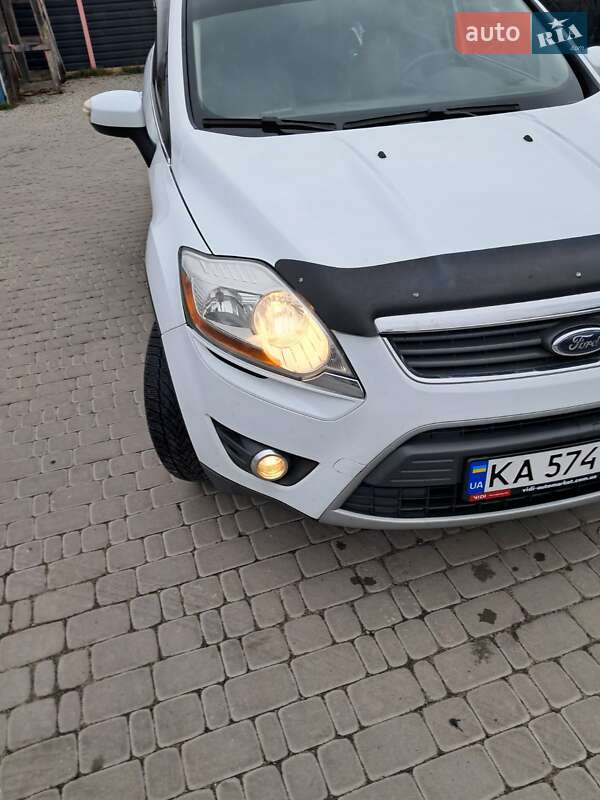 Позашляховик / Кросовер Ford Kuga 2012 в Ірпені