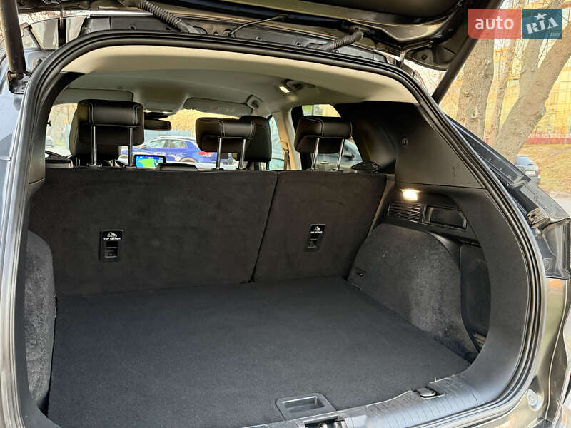 Внедорожник / Кроссовер Ford Kuga 2020 в Киеве