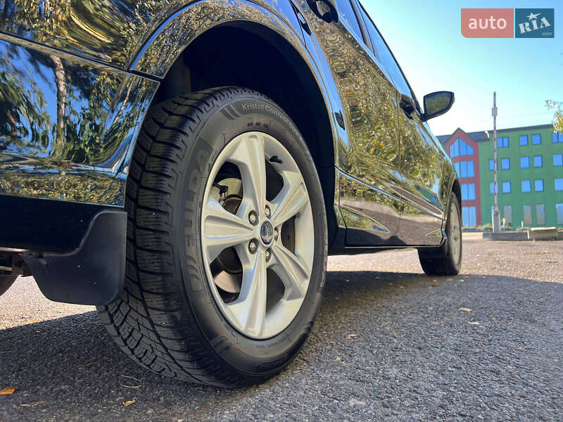 Позашляховик / Кросовер Ford Kuga 2014 в Києві