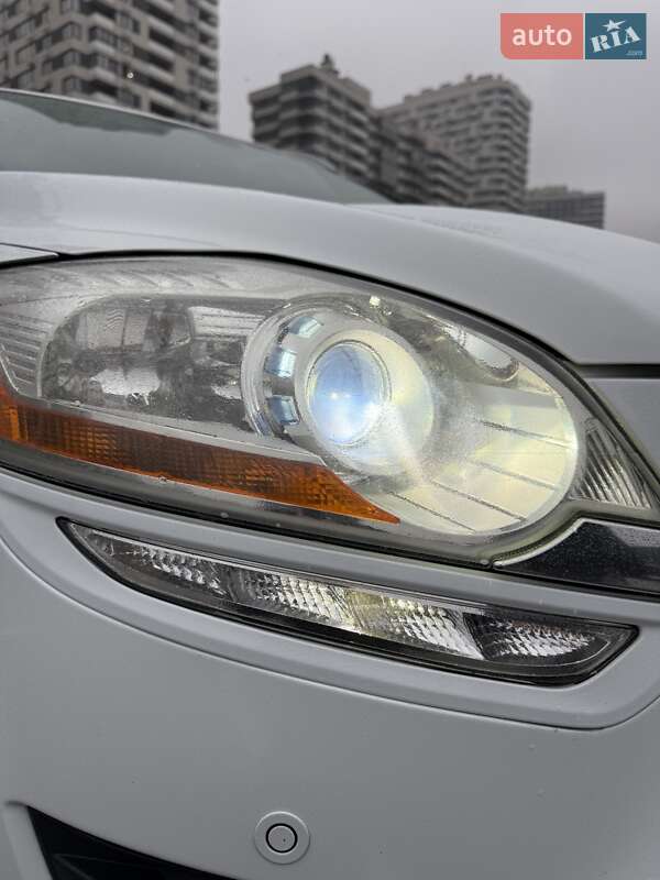 Внедорожник / Кроссовер Ford Kuga 2012 в Киеве