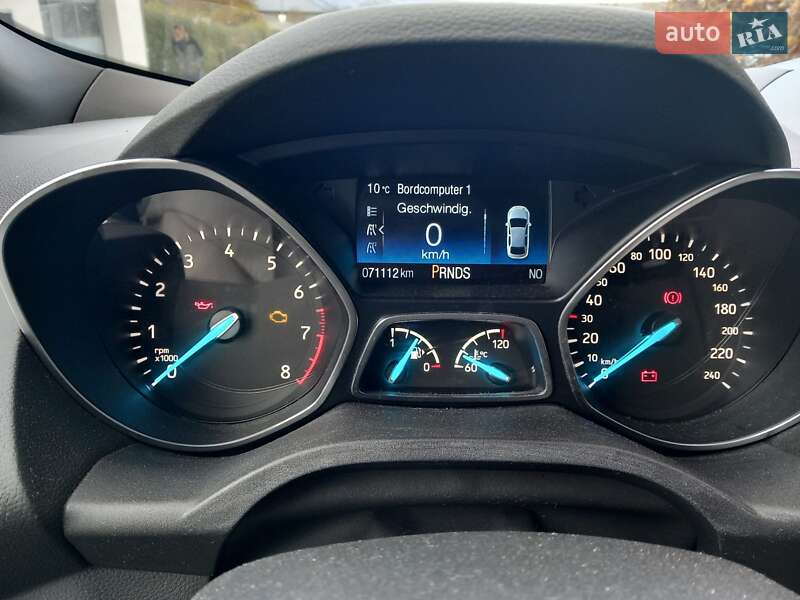 Внедорожник / Кроссовер Ford Kuga 2018 в Львове