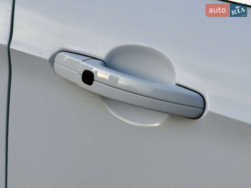 Позашляховик / Кросовер Ford Kuga 2014 в Дубні