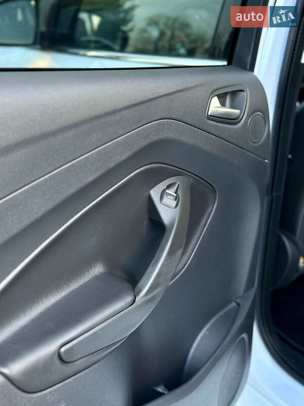 Позашляховик / Кросовер Ford Kuga 2014 в Дубні