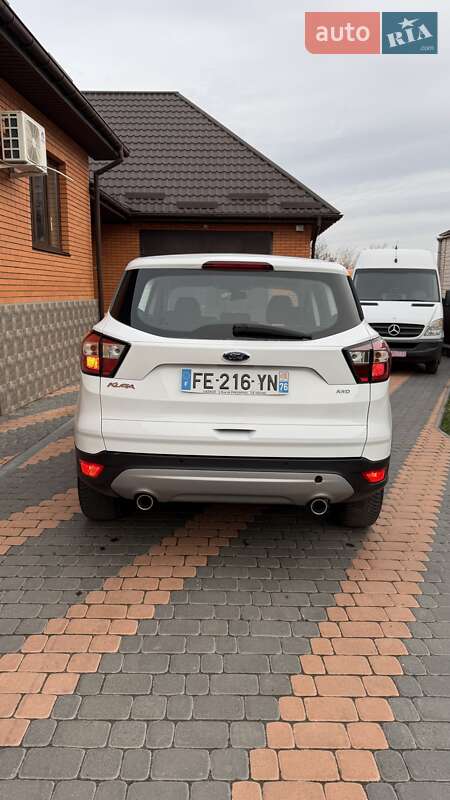 Внедорожник / Кроссовер Ford Kuga 2019 в Бершади