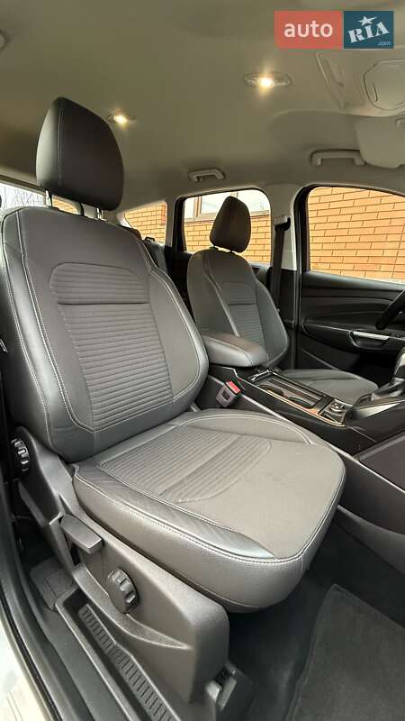 Внедорожник / Кроссовер Ford Kuga 2019 в Бершади