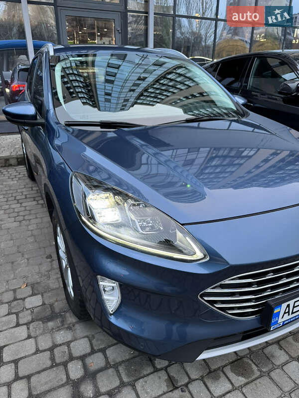 Позашляховик / Кросовер Ford Kuga 2021 в Дніпрі
