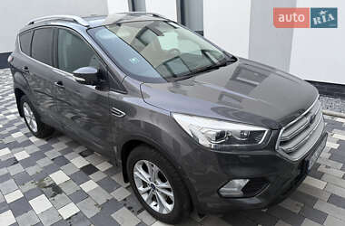 Позашляховик / Кросовер Ford Kuga 2019 в Мукачевому